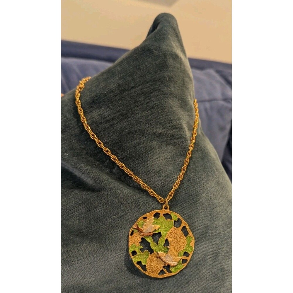 Retro 70s Boho Green Enamel Flower Butterfly Medallion Pendant Necklace